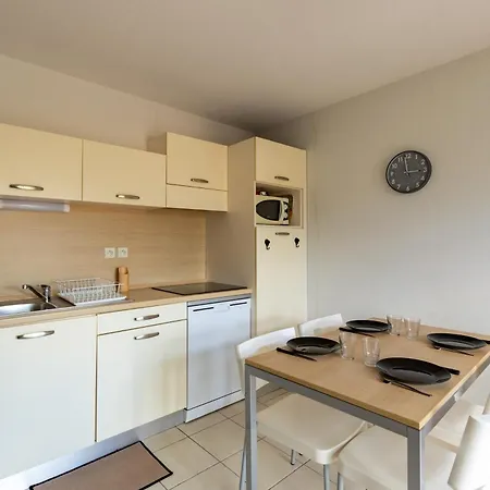Le Clos D'azille - Appt Pour 6 Personnes Apartman