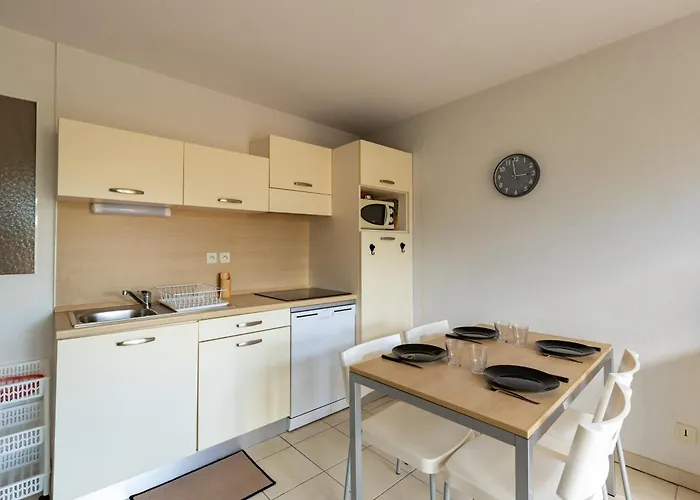 Le Clos D'azille - Appt Pour 6 Personnes Appartamento