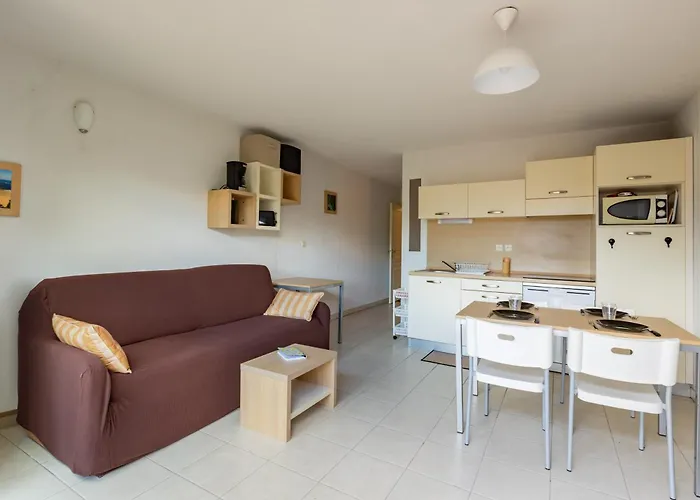 Le Clos D'azille - Appt Pour 6 Personnes *